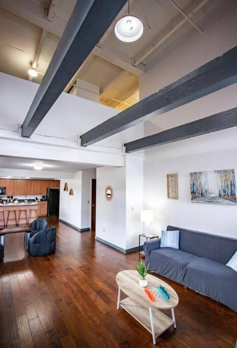 Centric Modern Loft W/ King Beds & Smart Gametable Vila Rochester Exterior foto