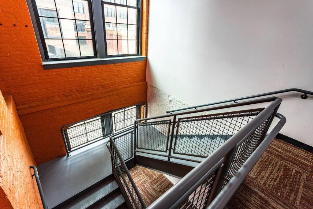Centric Modern Loft W/ King Beds & Smart Gametable Vila Rochester Exterior foto